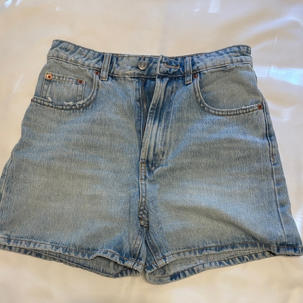 Zara Classic Blue Denim Jeans